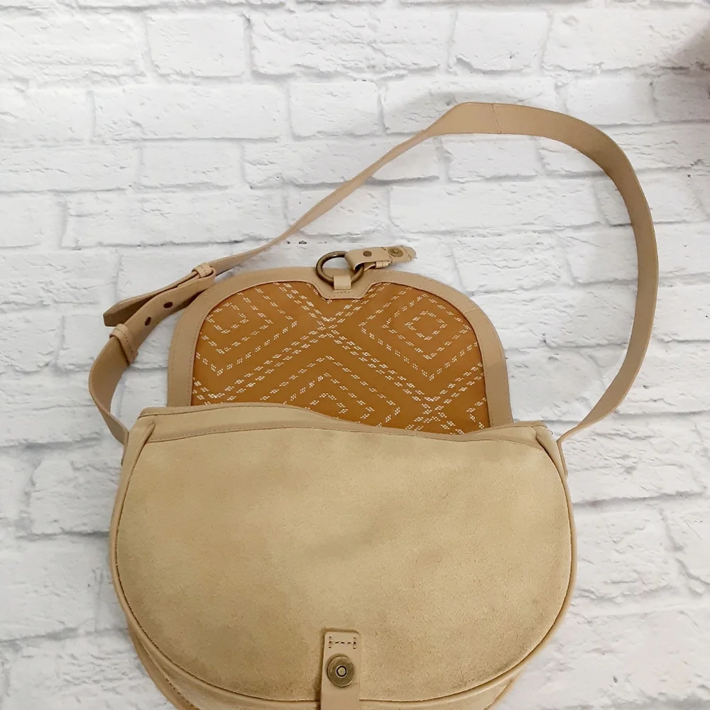 Lucky brend leather studded shoulders bag